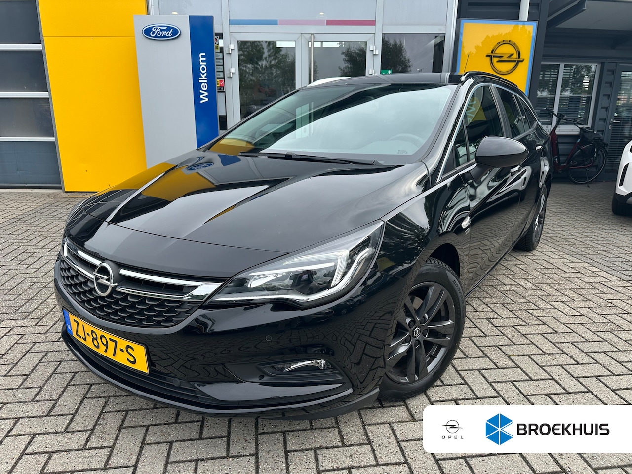 Opel Astra Sports Tourer - 1.0 105PK Turbo 120 Jaar Edition | AGR-COMFORTSTOELEN| NAVIGATIE| PARKEERSENSAOREN V+A| CR - AutoWereld.nl