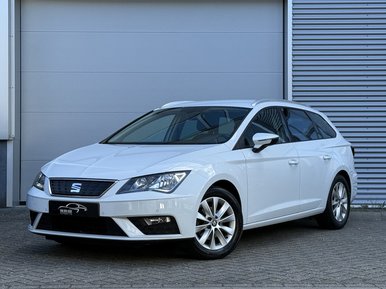SEAT Leon ST - 1.0 EcoTSI Style Business Intense | Navigatie | Bluetooth | Climate Control - AutoWereld.nl