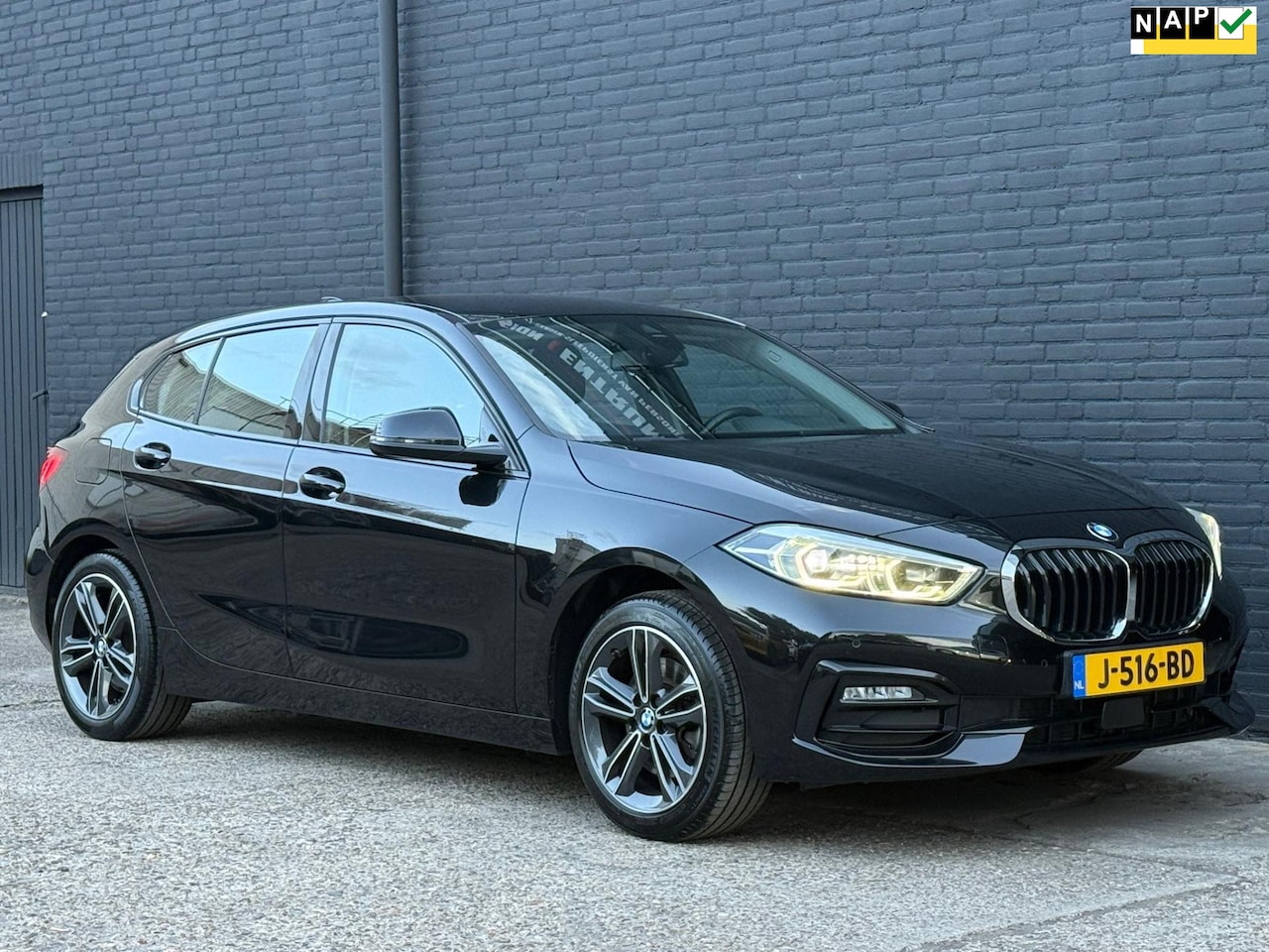 BMW 1-serie - 118i Executive Edition | SPORT | CARPLAY | CRUISE | MULTI STUUR | NWE APK - AutoWereld.nl