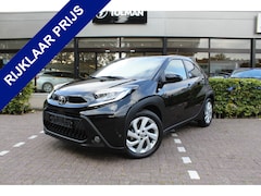 Toyota Aygo X - 1.0 VVT-i MT First | Rijklaar | Clima | LED | Stoelverw. | Privacyglass | Apple/Android |