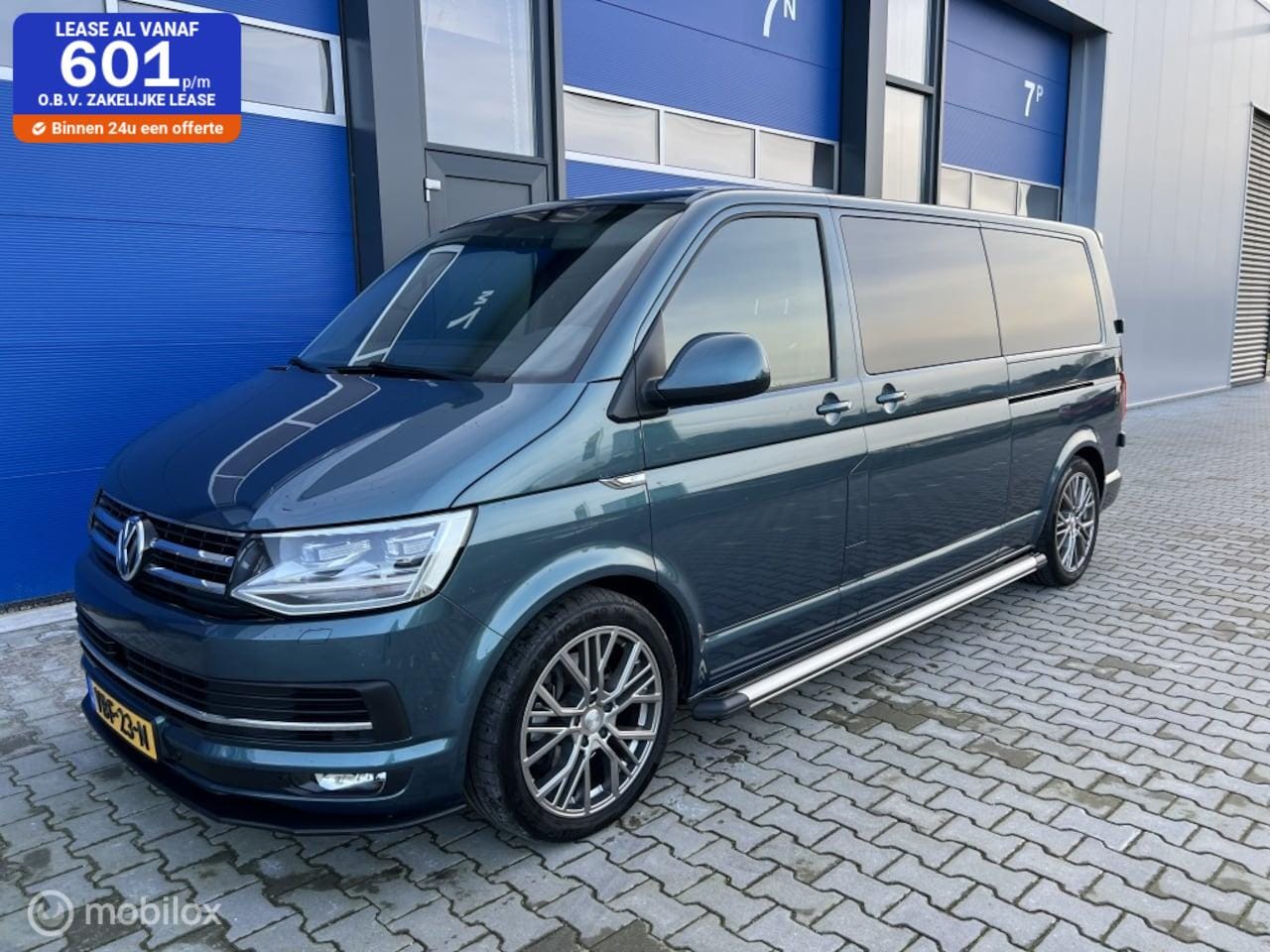 Volkswagen Transporter - 2.0 TDI DC Highline 204 pk - AutoWereld.nl