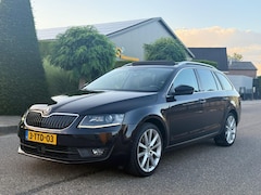 Skoda Octavia Combi - 1.6 TDI Elegance Businessline 2014 Pano/Navi/Lmv
