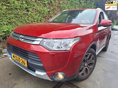 Mitsubishi Outlander - 2.2 DI-D Instyle 4WD