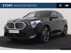 BMW iX2 - xDrive30 High Executive M Sport / Sportstoelen / Adaptieve LED / M Adaptief onderstel / He