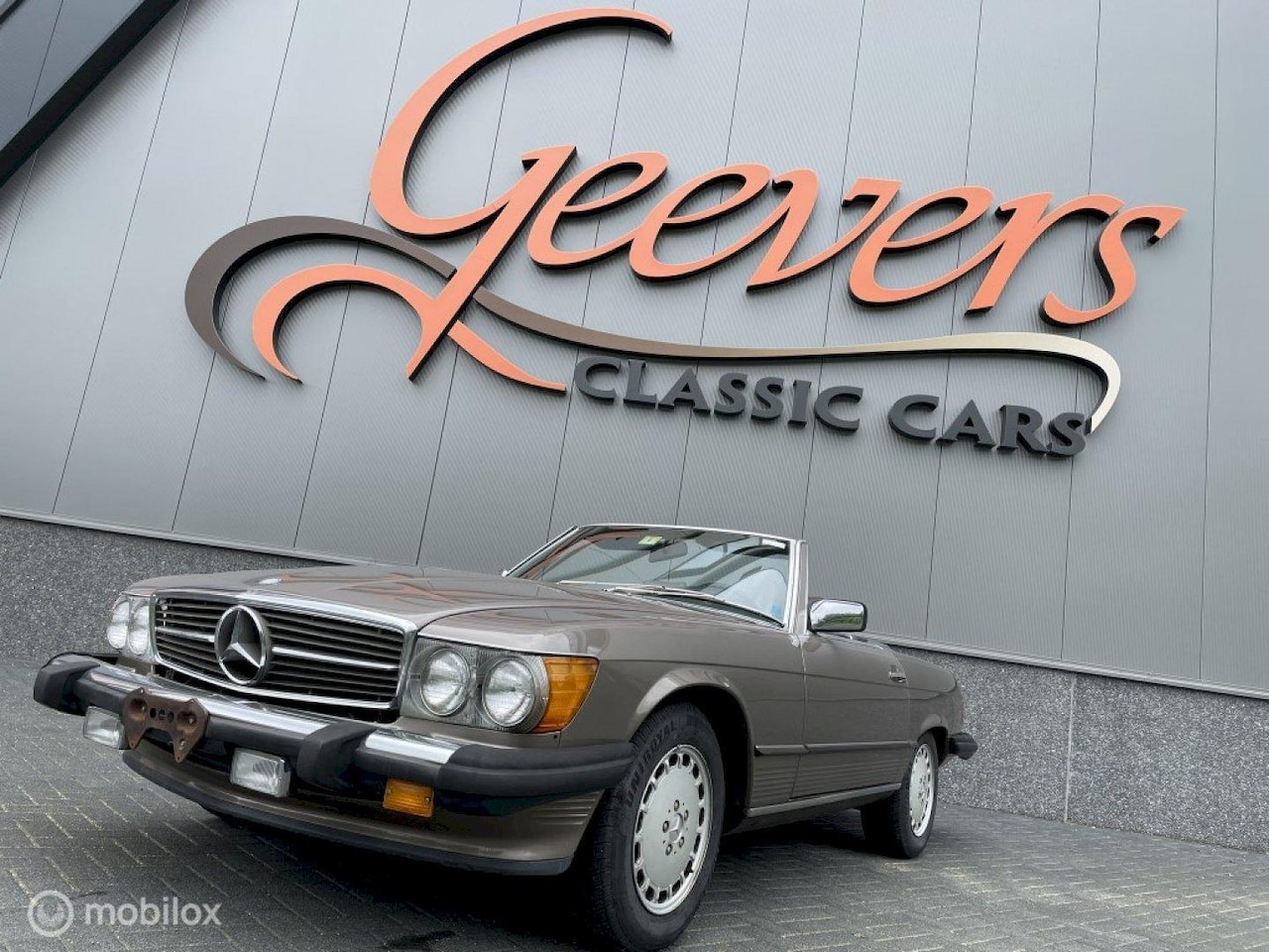 Mercedes-Benz SL-klasse Cabrio - W107 560SL AUTOMATIC 2 TOPS - AutoWereld.nl