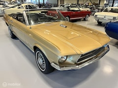 Ford Mustang Convertible