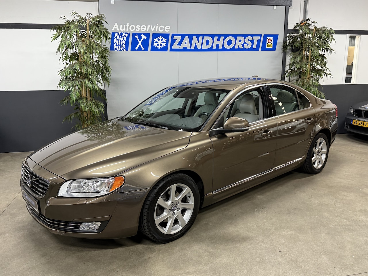 Volvo S80 - 1.6 D2 Momentum 1.6 D2 Momentum - AutoWereld.nl