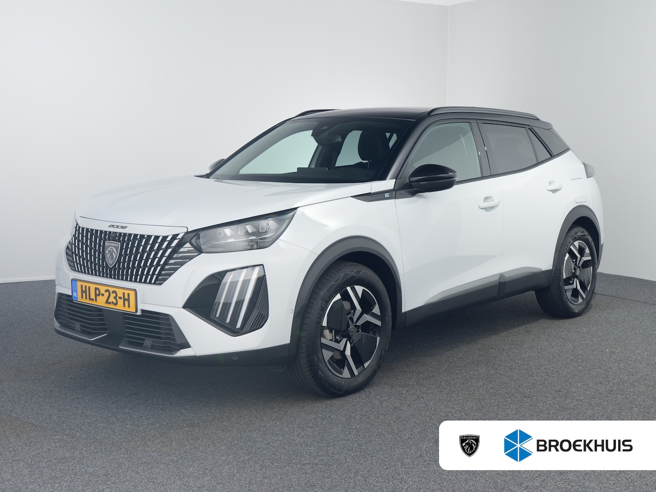 Peugeot e-2008 - EV GT Avantage 54 kWh | 11 kW lader | Achterspoiler | Achteruitrijcamera - AutoWereld.nl