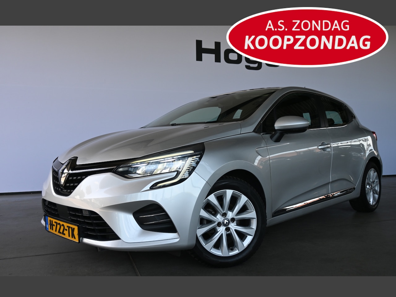 Renault Clio - 1.0 TCe Intens Navigatie Airco Cruise control Trekhaak Achteruitrijcamera 100% Onderhouden - AutoWereld.nl