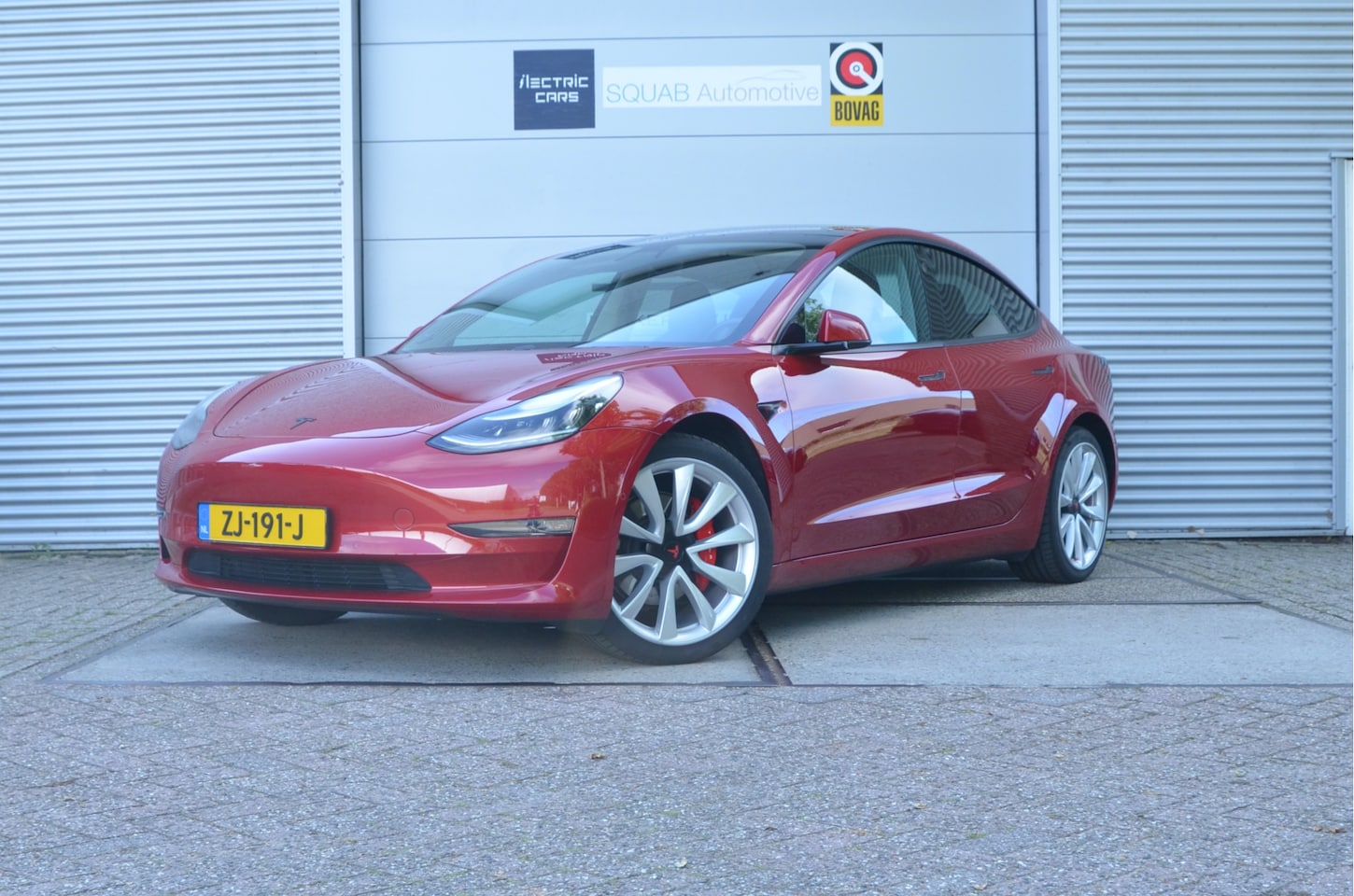 Tesla Model 3 - Long Range RWD Long Range AWD 75 kWh AutoPIlot, 19" Aluminium & diverse opties! - AutoWereld.nl
