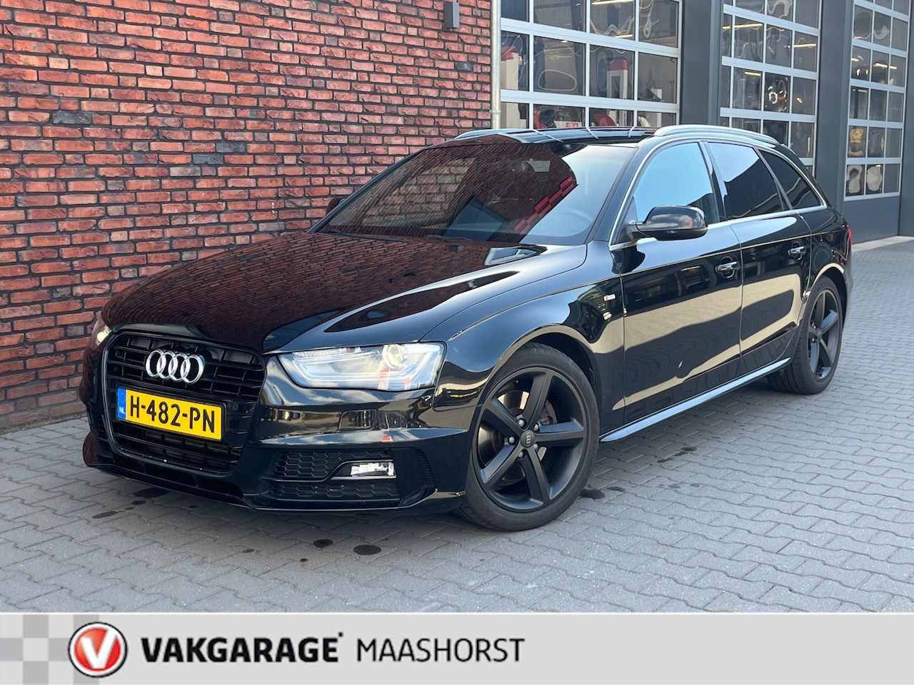 Audi A4 Avant - 1.8 TFSI Advance Sport ParkeerSensoren/Clima/Airco/Cruise/Bluetooth - AutoWereld.nl