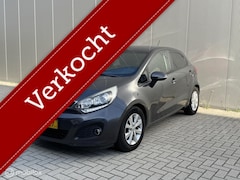 Kia Rio - 1.2 CVVT ExecutiveLine, Keyless, Airco, Cruise, Trek