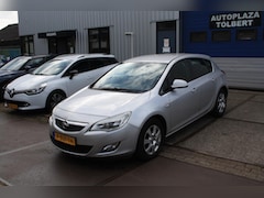 Opel Astra - 1.4 Turbo ketting hoorbaar