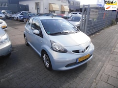 Toyota Aygo - 1.0-12V