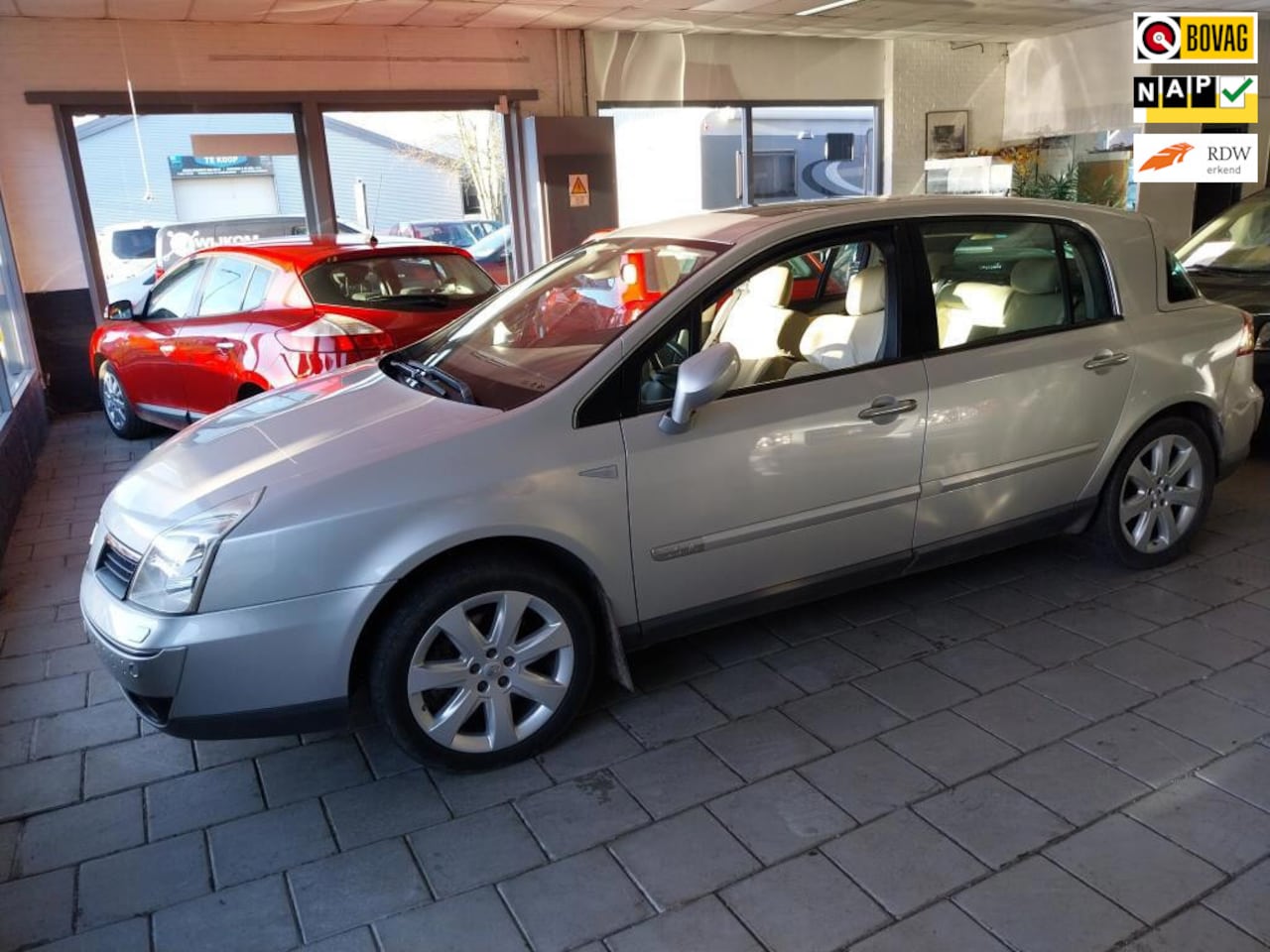 Renault Vel Satis - 3.5 V6 24V Initiale 3.5 V6 24V Initiale - AutoWereld.nl