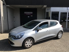 Renault Clio - 1.5 dCi ECO Expression / NAVI / AIRCO / PDC / METALLIC / 5 DEUREN / APK JULI 2026