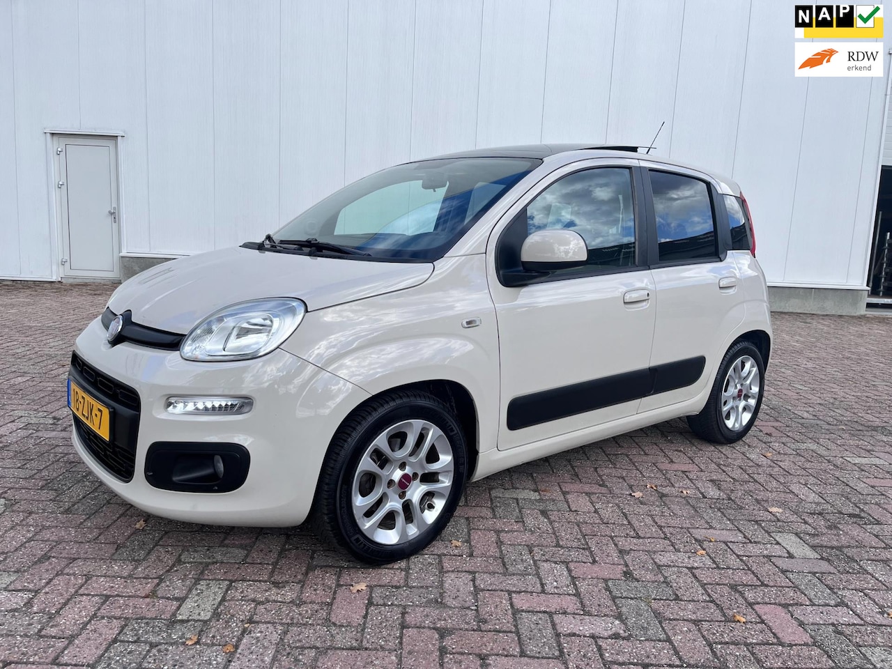 Fiat Panda - 0.9 TwinAir Lounge Panoramadak airco 2012 - AutoWereld.nl