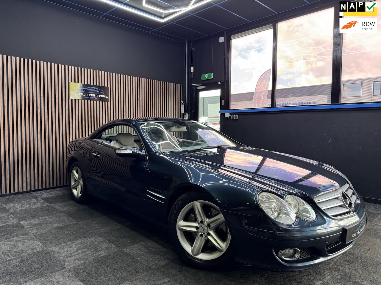 Mercedes-Benz SL-klasse Cabrio - 350 1e Eig youngtimer Airco leder Cruise nappa leder Command Volledig mercedes Onderhouden - AutoWereld.nl