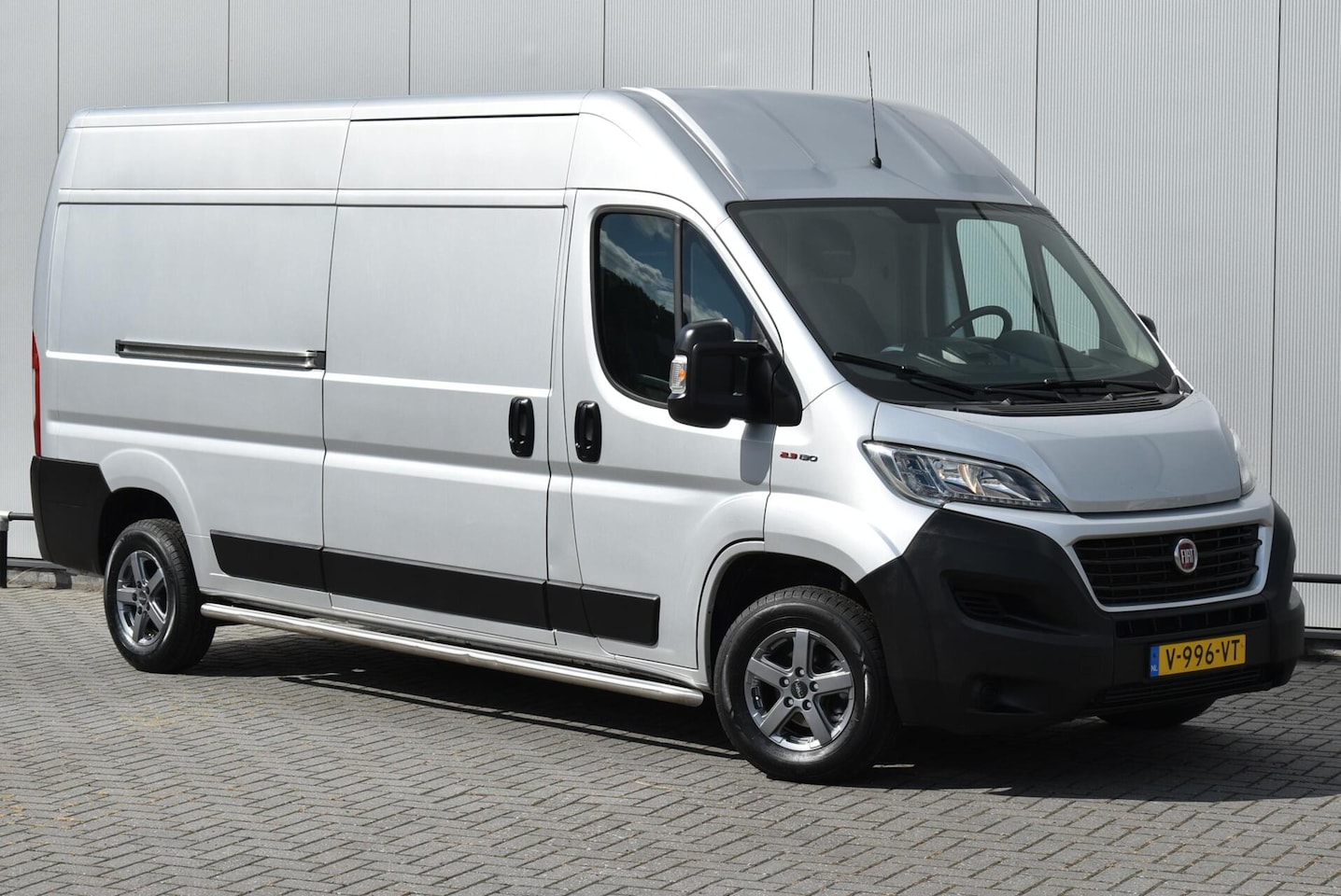 Fiat Ducato - 2.3 MJ L3H2 Clima Airco Camera Navi Cruise PDC - AutoWereld.nl