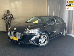 Ford Focus - 1.0 EcoBoost Hybrid Titanium X Business|GARANTIE|TREKHAAK|1E EIG|AIRCO|NAVI|