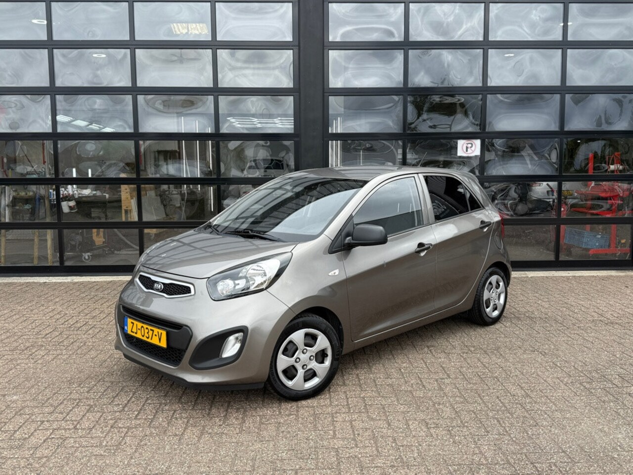 Kia Picanto - 1.0 CVVT ISG Airco 1.0 CVVT ISG Airco - AutoWereld.nl