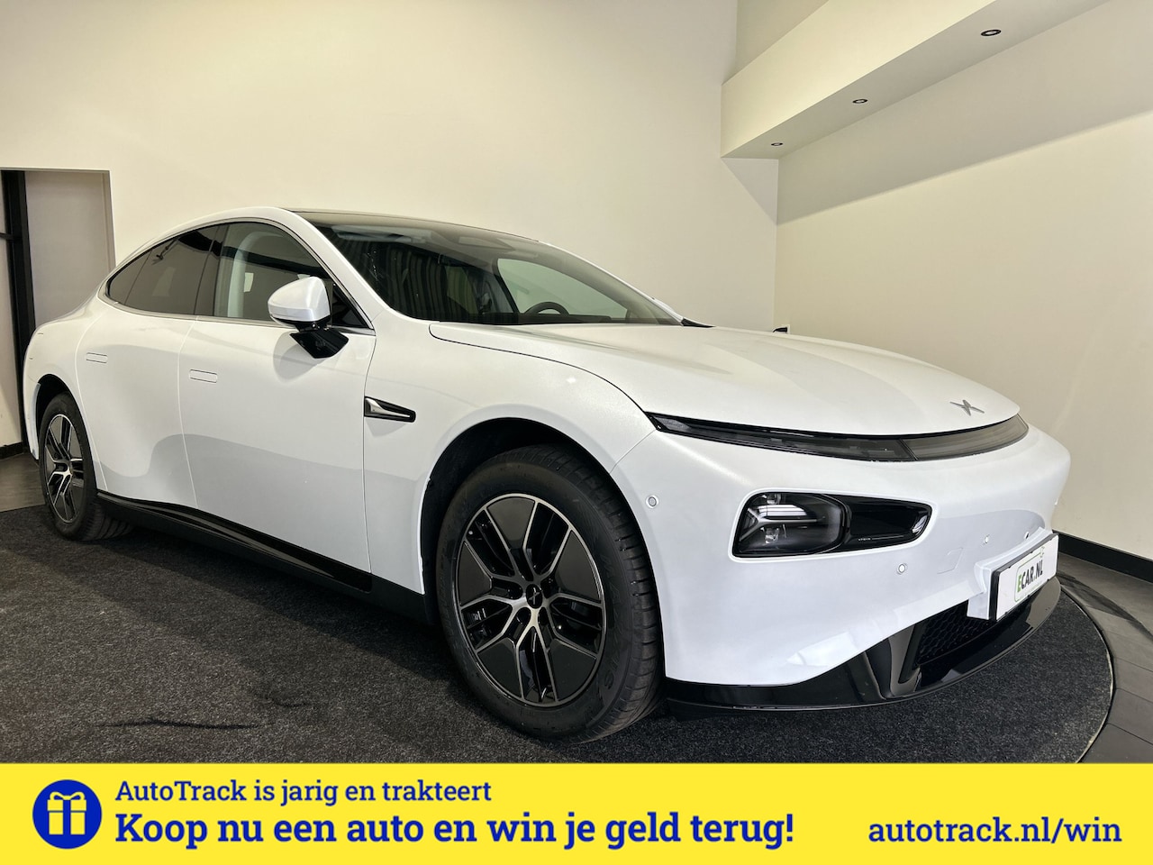 Xpeng P7 - RWD Long Range 86 kWh | Nieuwprijs € 51.990,-  | Uw voordeel € 5.040,- en direct rijden | - AutoWereld.nl