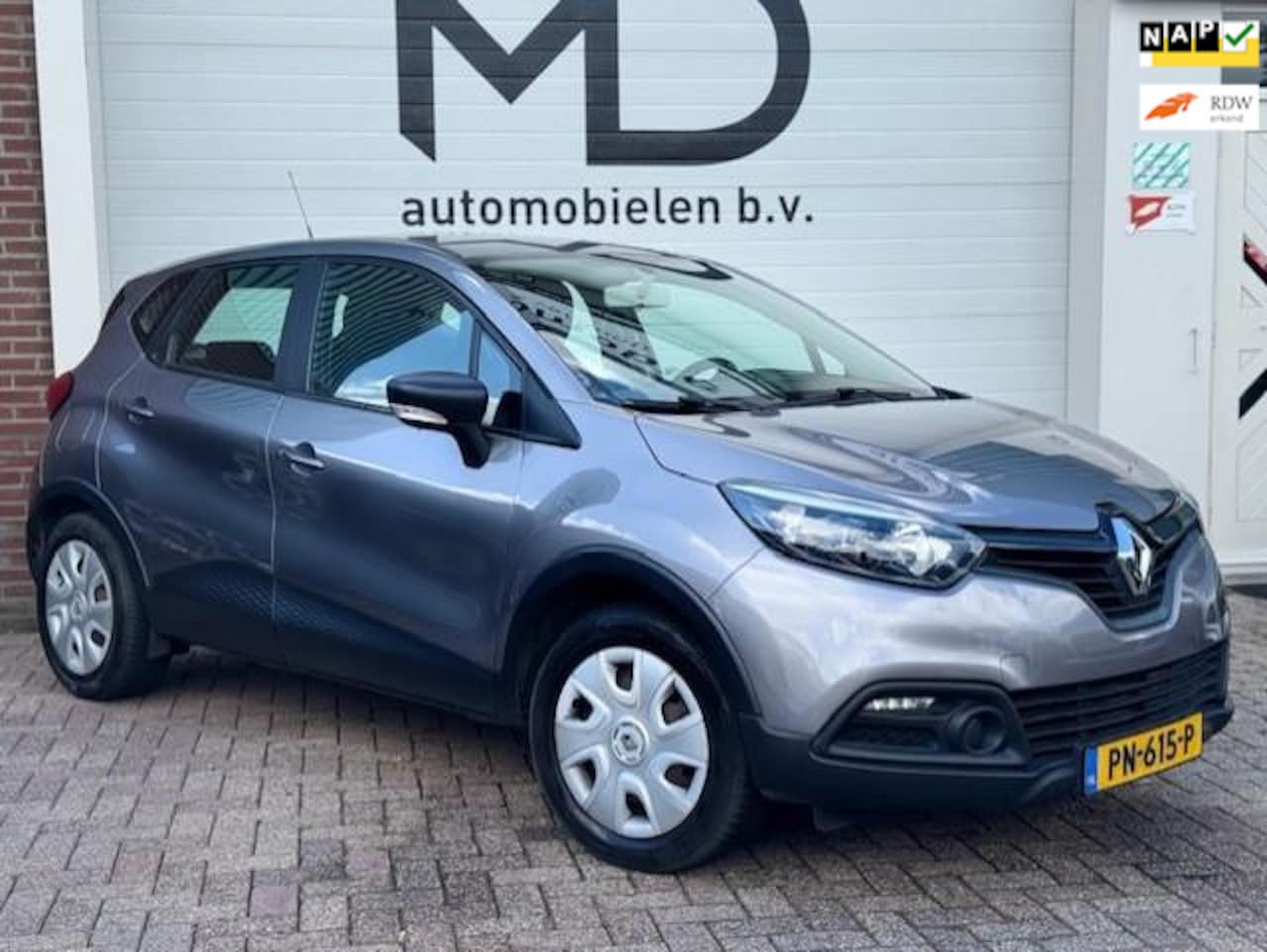 Renault Captur - 1.5 dCi Authentique - Cruise - LED - Trekhaak - AutoWereld.nl