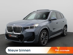BMW X1 - xDrive25e 245PK Aut. M-Sport, Pano-Schuifdak, Keyless, Digital Key, Stoelverwarming, LED v