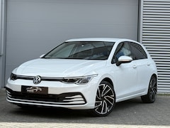 Volkswagen Golf - 1.5 eTSI Style | Nieuw model | Camera | Draadloze lader | | Apple Carplay | DAB+