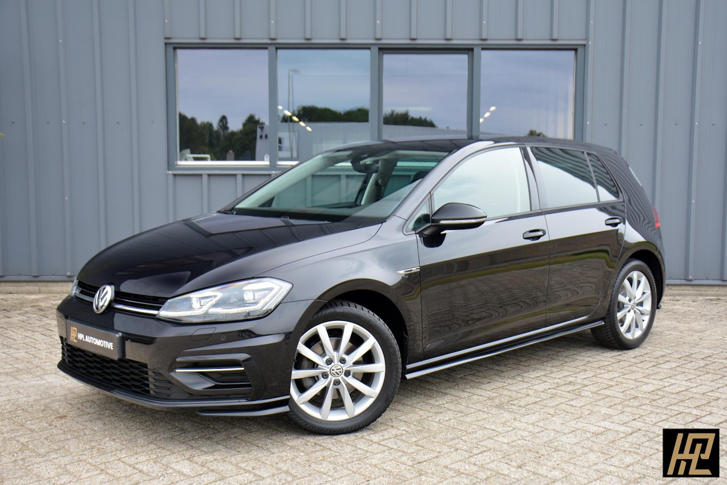 Volkswagen Golf - 1.5 TSI Highline Business R 1.5 TSI Highline Business R - AutoWereld.nl