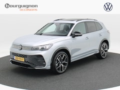 Volkswagen Tiguan - 1.5 272 Pk eHybrid R-Line Edition | Black Style | Trekhaak | 360 Camera | Full LED | Panor