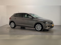 Volkswagen Polo - 1.0 TSI Highline Parkeersensoren Navigatie AppConnect CruiseControl