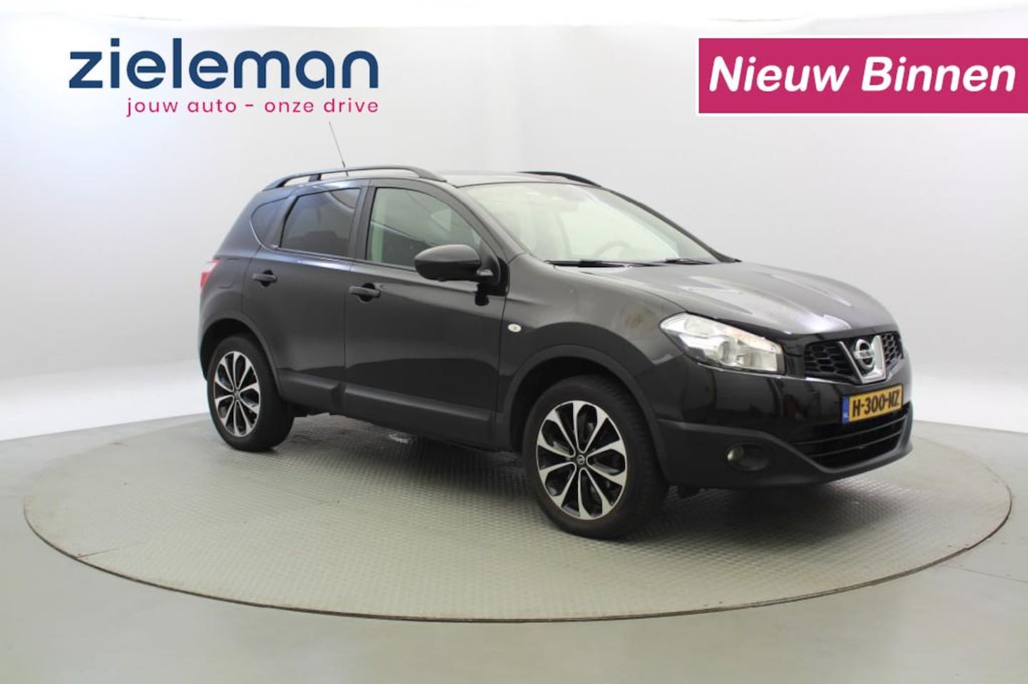 Nissan Qashqai - 1.6 Automaat - 360 Camera, Navi, Clima, Trekhaak - AutoWereld.nl
