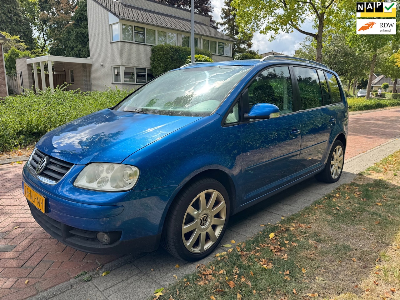 Volkswagen Touran - 1.6-16V FSI Highline APK 14-07-2026 - AutoWereld.nl