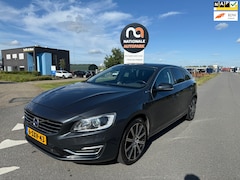 Volvo V60 - 2013 * 2.4 D6 AWD Plug-In Hybrid Summum * AUTOMAAT * LED * LMV * NAV