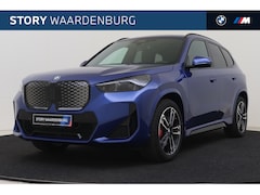 BMW iX1 - eDrive20 M Sport / Panoramadak / Sportstoelen / Achteruitrijcamera / M Adaptief onderstel