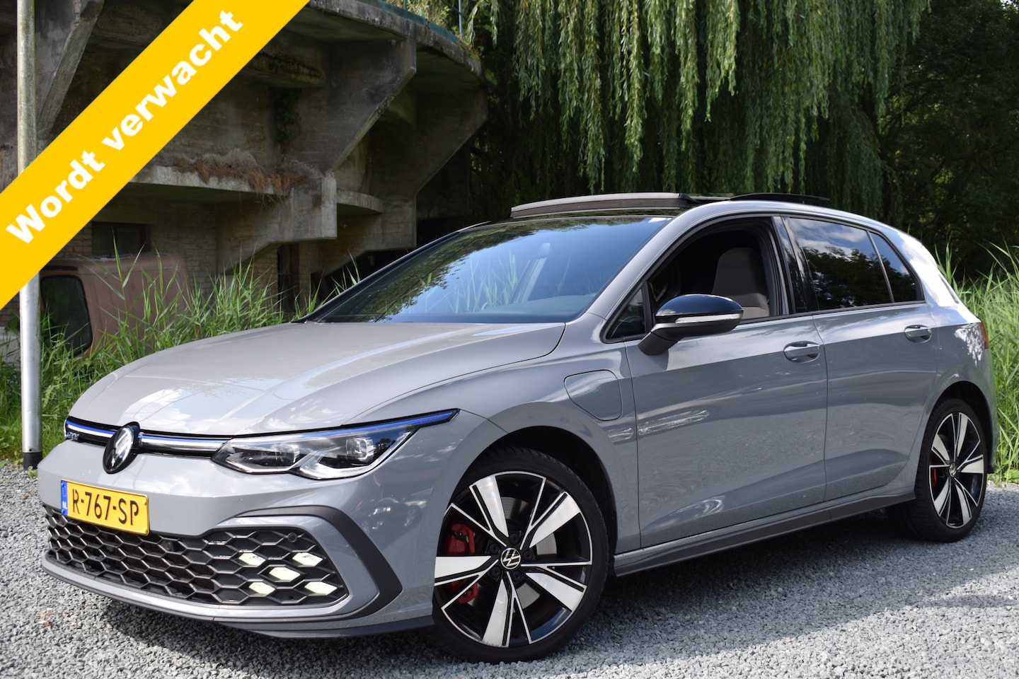 Volkswagen Golf - GTE 245PK DSG HYBRID SPORT CAMERA/IQ-LIGHT/PANORAMADAK - AutoWereld.nl