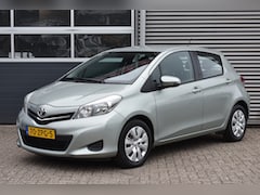 Toyota Yaris - 1.3 VVT-I ASPIRATION / ACHTERUITRIJCAMERA / NAVI / NL AUTO
