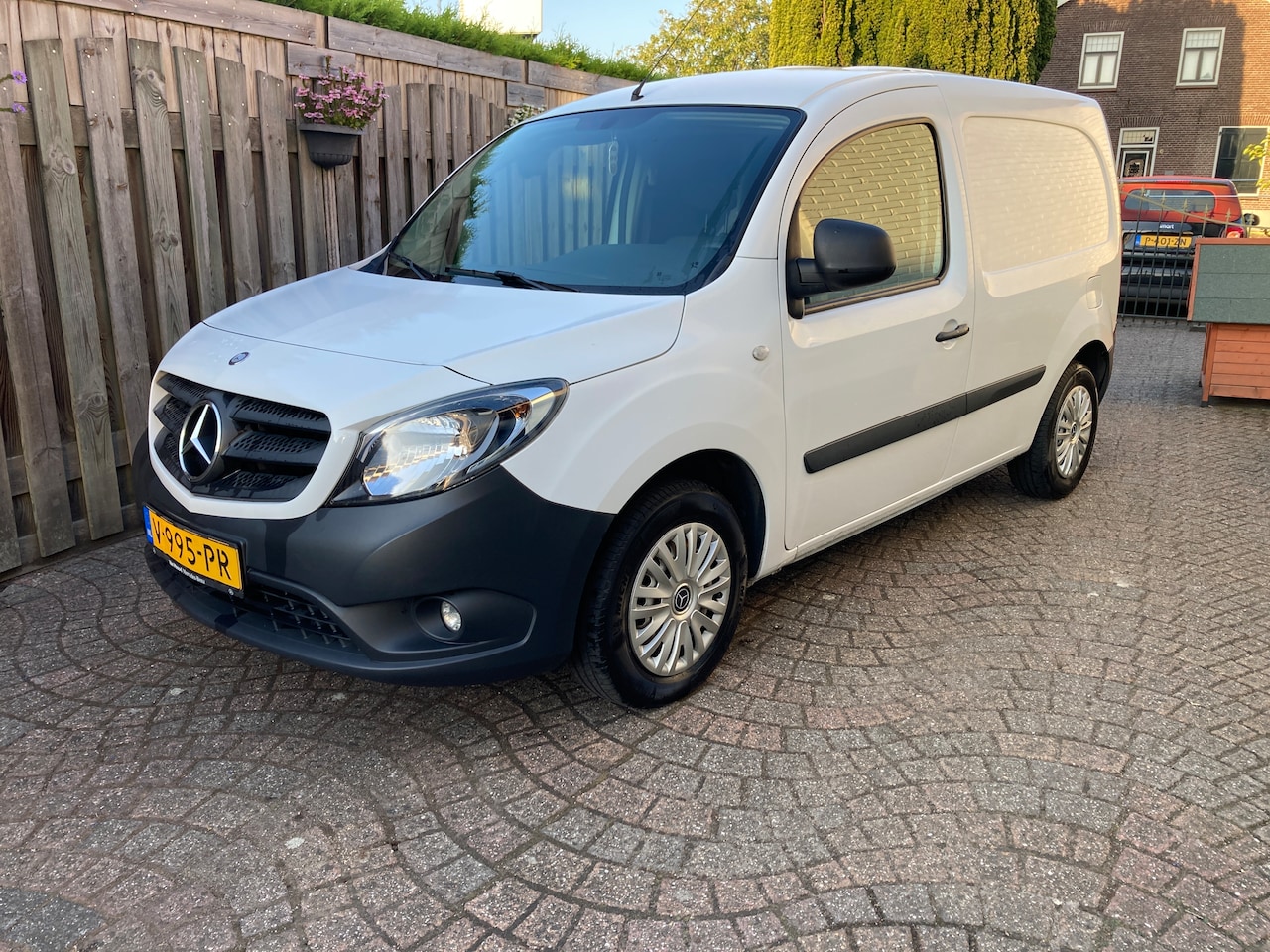 Mercedes-Benz Citan - 108 CDI BlueEFFICIENCY airco euro 6 nwe distributie enz enz - AutoWereld.nl