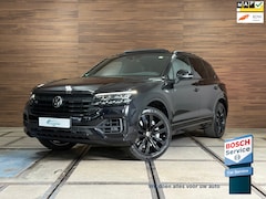 Volkswagen Touareg - 3.0 TSi eHybrid R-Line 4MOTION Pano I Leder | Led Matrix | 21" | Bomvol