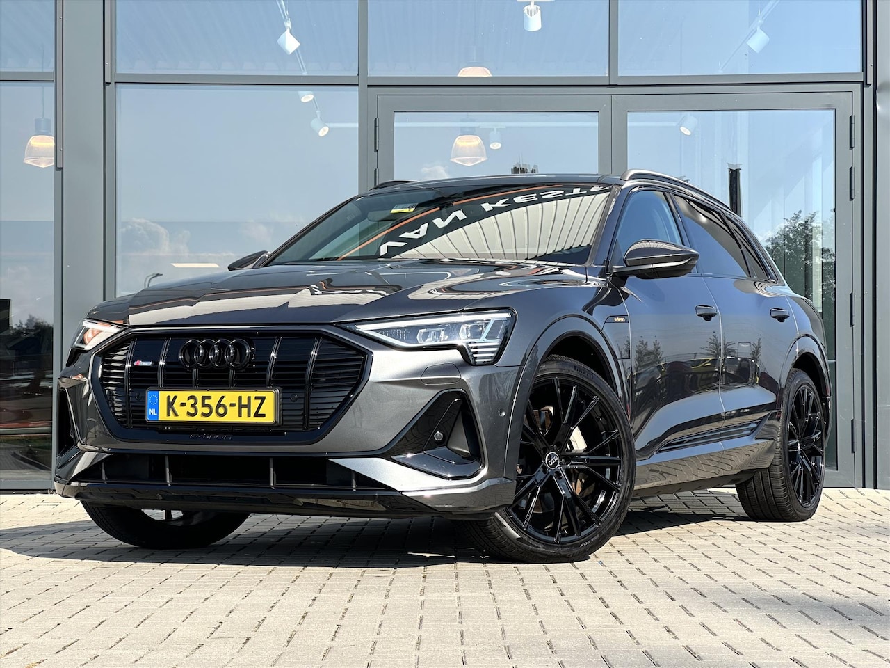 Audi e-tron - 50 quattro 313pk S-Edition | S-Line | Pano | Afn. Trekh. | Cam. | 22" LMV | Luchtvering | - AutoWereld.nl