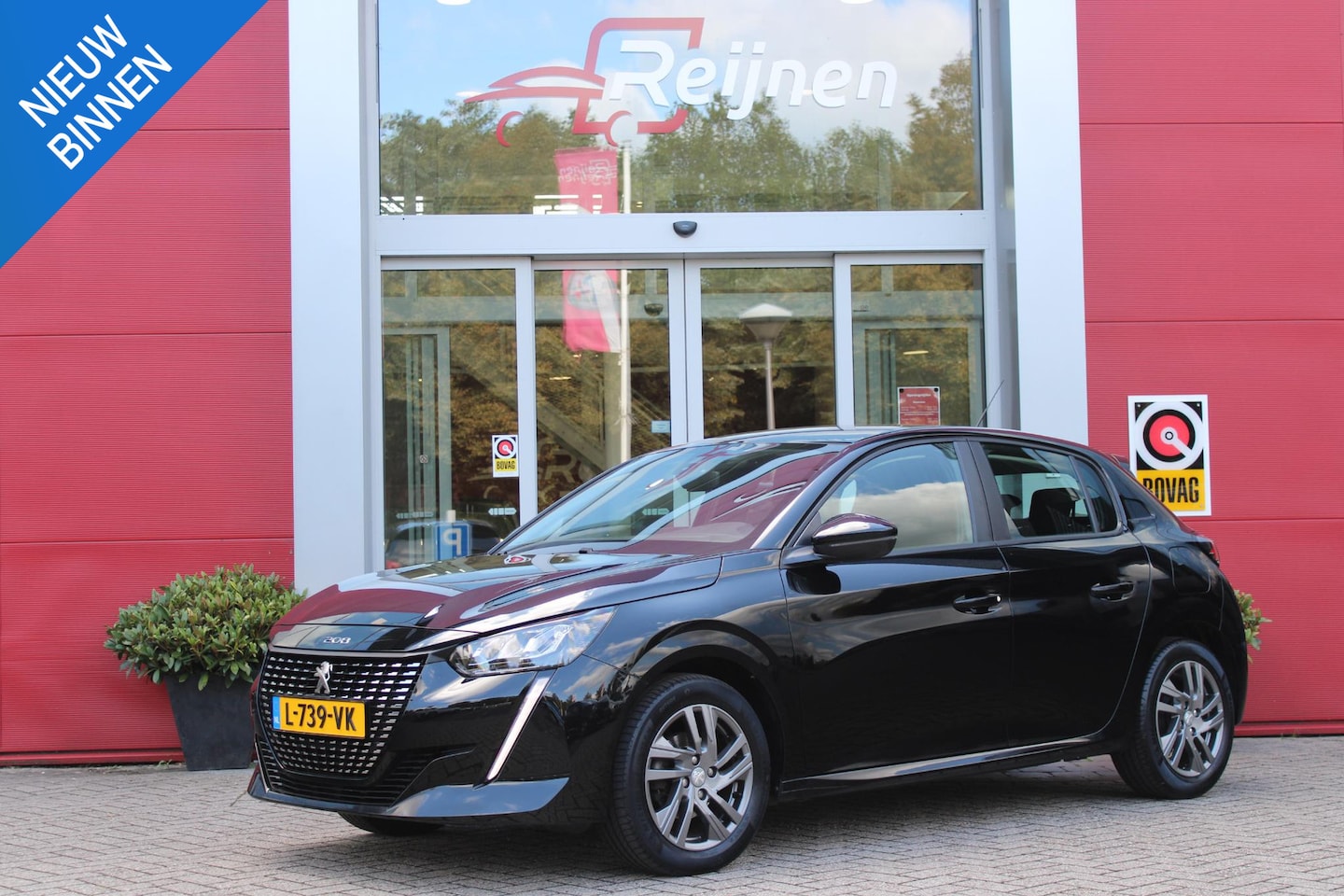 Peugeot 208 - 1.2 75PK ACTIVE PACK | AFNEEMBARE TREKHAAK | NAVIGATIE | APPLE CARPLAY/ANDROID AUTO | PARK - AutoWereld.nl