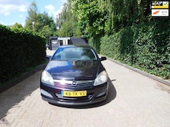 Opel Astra GTC - 1.6 Business gtc nette auto met onderhoud boeken en nap distributie riem vervangen bij 223