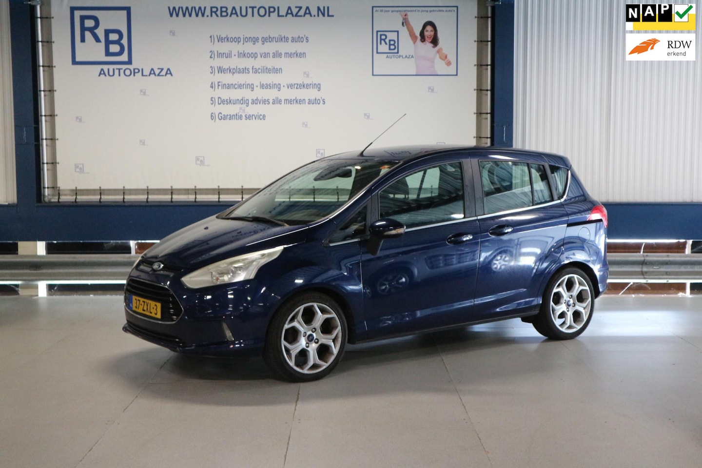 Ford B-Max - 1.0 EcoBoost Titanium 1.0 EcoBoost Titanium / NIEUWE APK ! - AutoWereld.nl