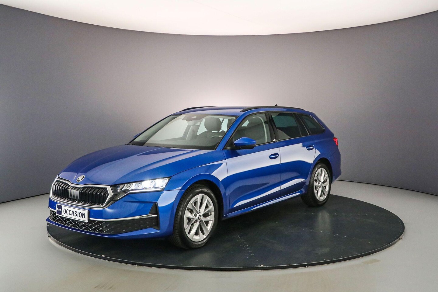 Skoda Octavia Combi - Business Edition 1.5 eTSI 115pk DSG Automaat Adaptive cruise control, Achteruitrijcamera, - AutoWereld.nl