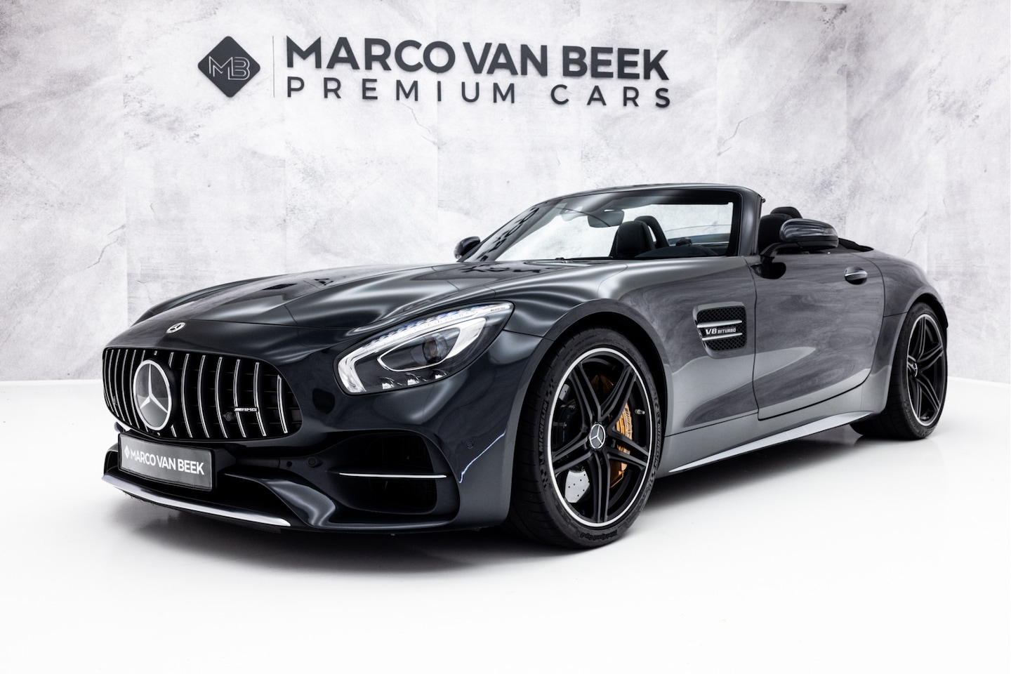 Mercedes-Benz AMG GT Roadster - 4.0 C 558 PK | Keramisch | Achterassturing | Carbon - AutoWereld.nl