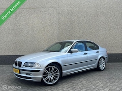 BMW 3-serie - 318i Executive Automaat Airco Cruise Nieuwe Apk