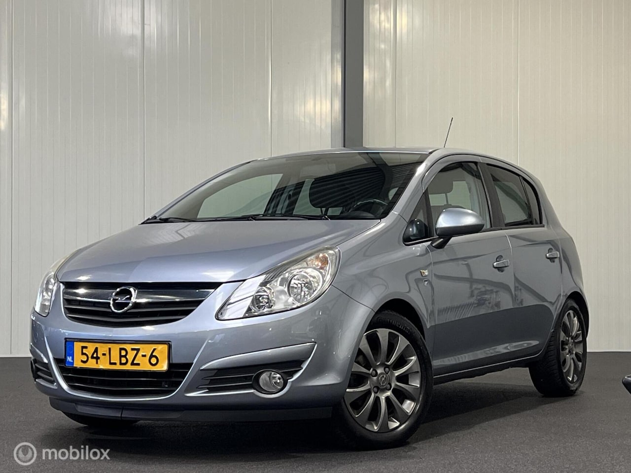 Opel Corsa - 1.2-16V '111' Edition 5-drs [ NAP trekhaak cruise ] - AutoWereld.nl