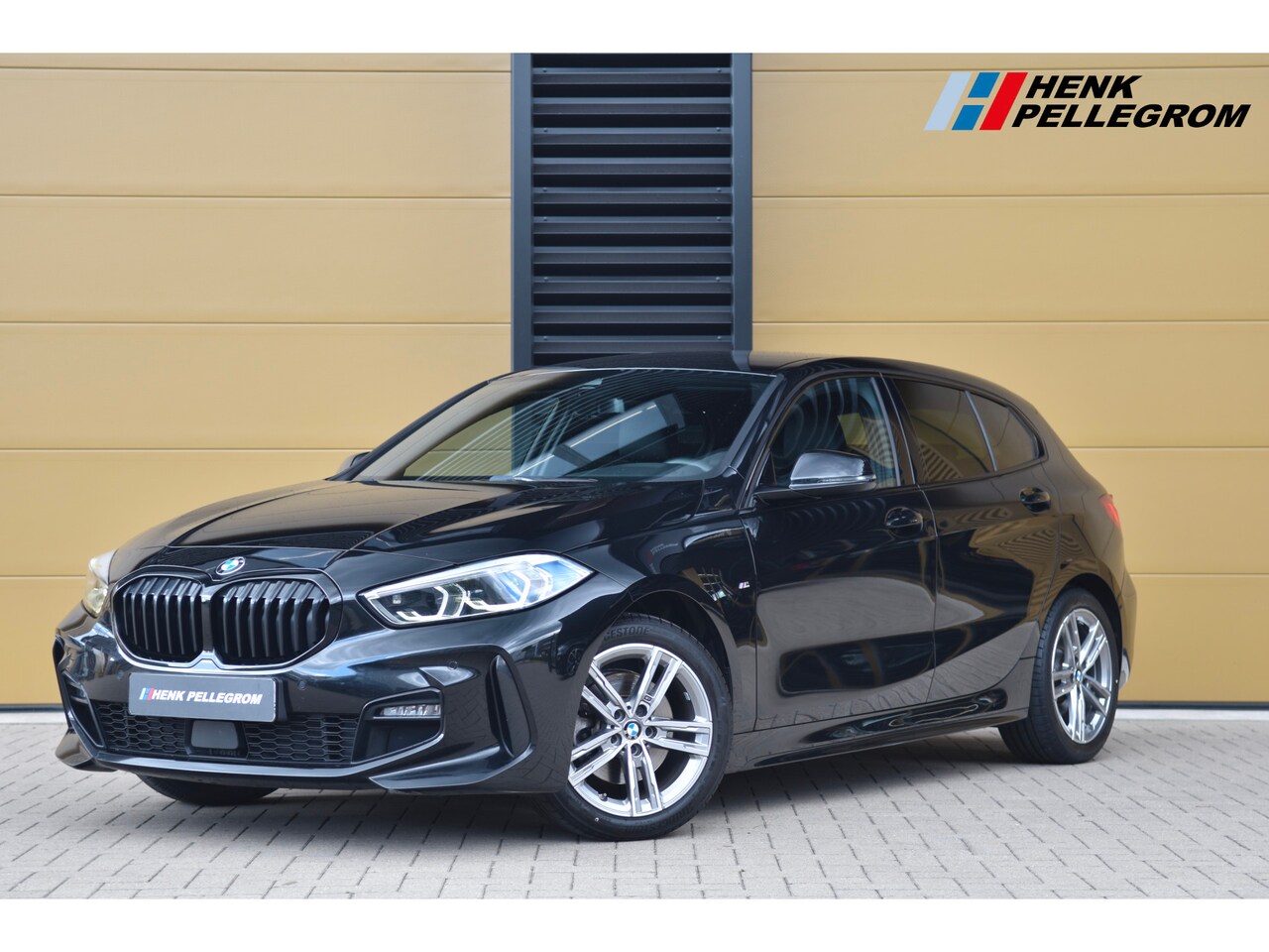 BMW 1-serie - 118i Business Edition * M-Sportpakket * Hifi * Live Cockpit Professional * - AutoWereld.nl