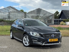 Volvo V60 - 2.4 D6 AWD Plug-In Hybrid R-Design Navi | Schuifdak | BLIS | Leder | PDC | Camera